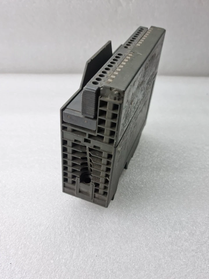 SIEMENS 6ES7 332-5HD01-0AB0 SIMATIC S7 MODULE (COVER MISSING)